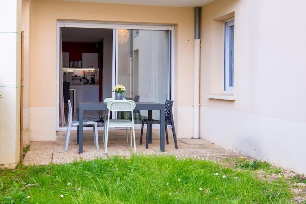 L'Escale Lägenhet Angers Exteriör bild